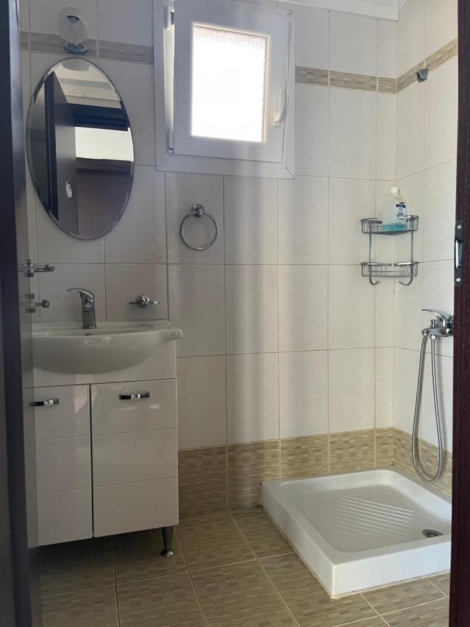 Apartmán Christos Rafína Exteriér fotografie