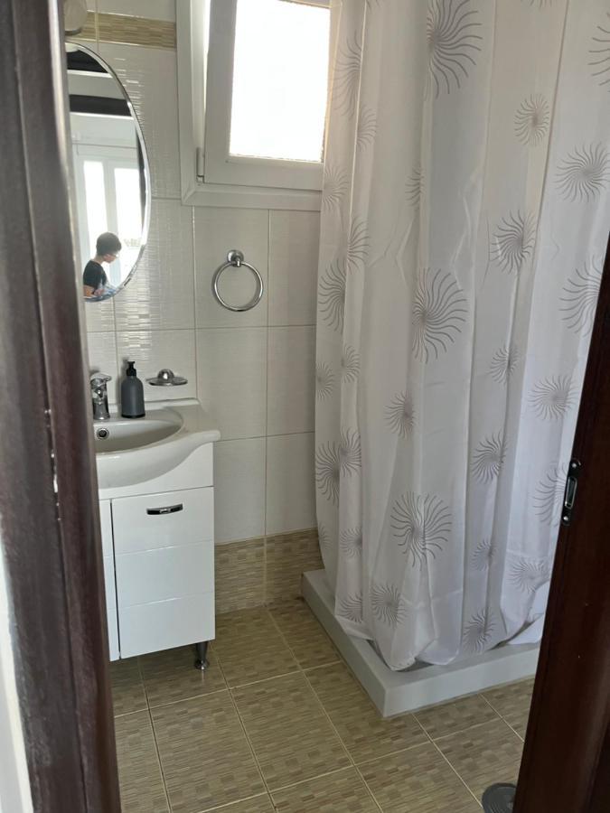 Apartmán Christos Rafína Exteriér fotografie